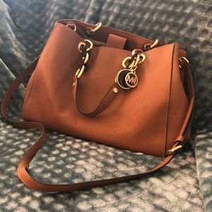 Michael Kors Crossbody